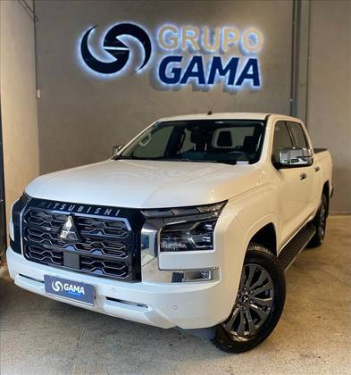 MITSUBISHI TRITON 2.4 BITURBO DIESEL CD HPE-S 4X4 AUTOMÁTICO MITSUBISHI TRITON 2.4 BITURBO DIESEL CD HPE-S 4X4 AUTOMÁTICO